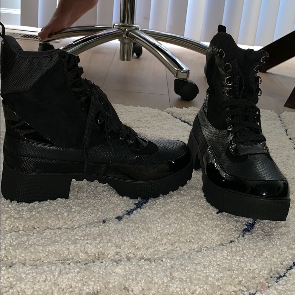 EGO Commander Boots (LV look alikes)